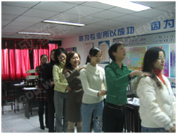 ɶ˷˲ѵ 2005̷ѵ鿴